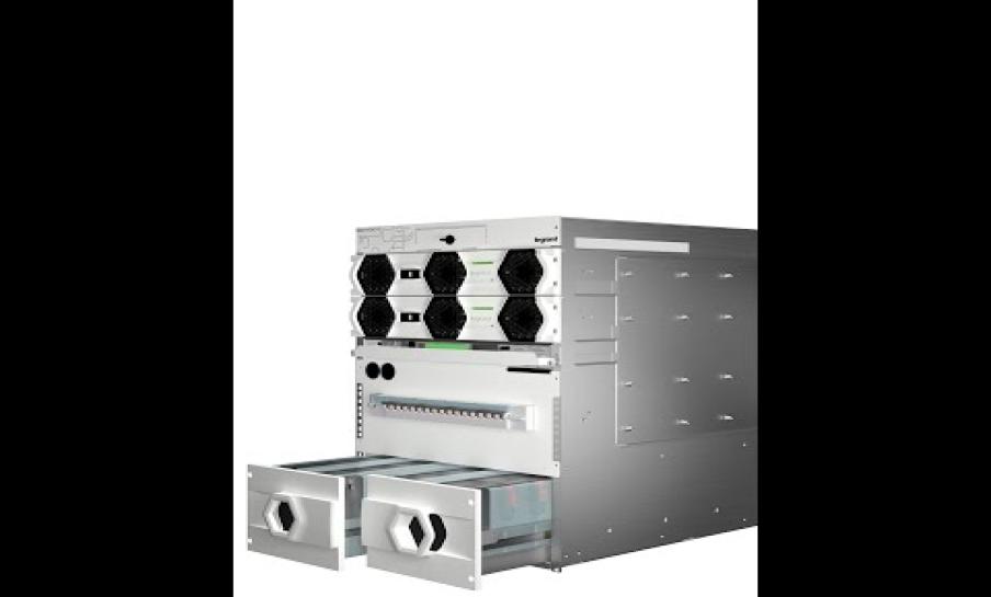 Preview image for the video "Legrand - UPS Keor MOD RI. Estrazione del cassetto batteria". Preview image for the video "Legrand - UPS Keor MOD RI. Estrazione del cassetto batteria".